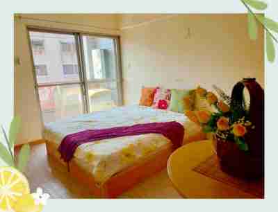 售台中市西屯區★☆西屯漢口商圈小資溫馨套房+汽車位☆★生活機能一級棒套房18萬